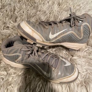 Women’s Softball Cleats Size 9